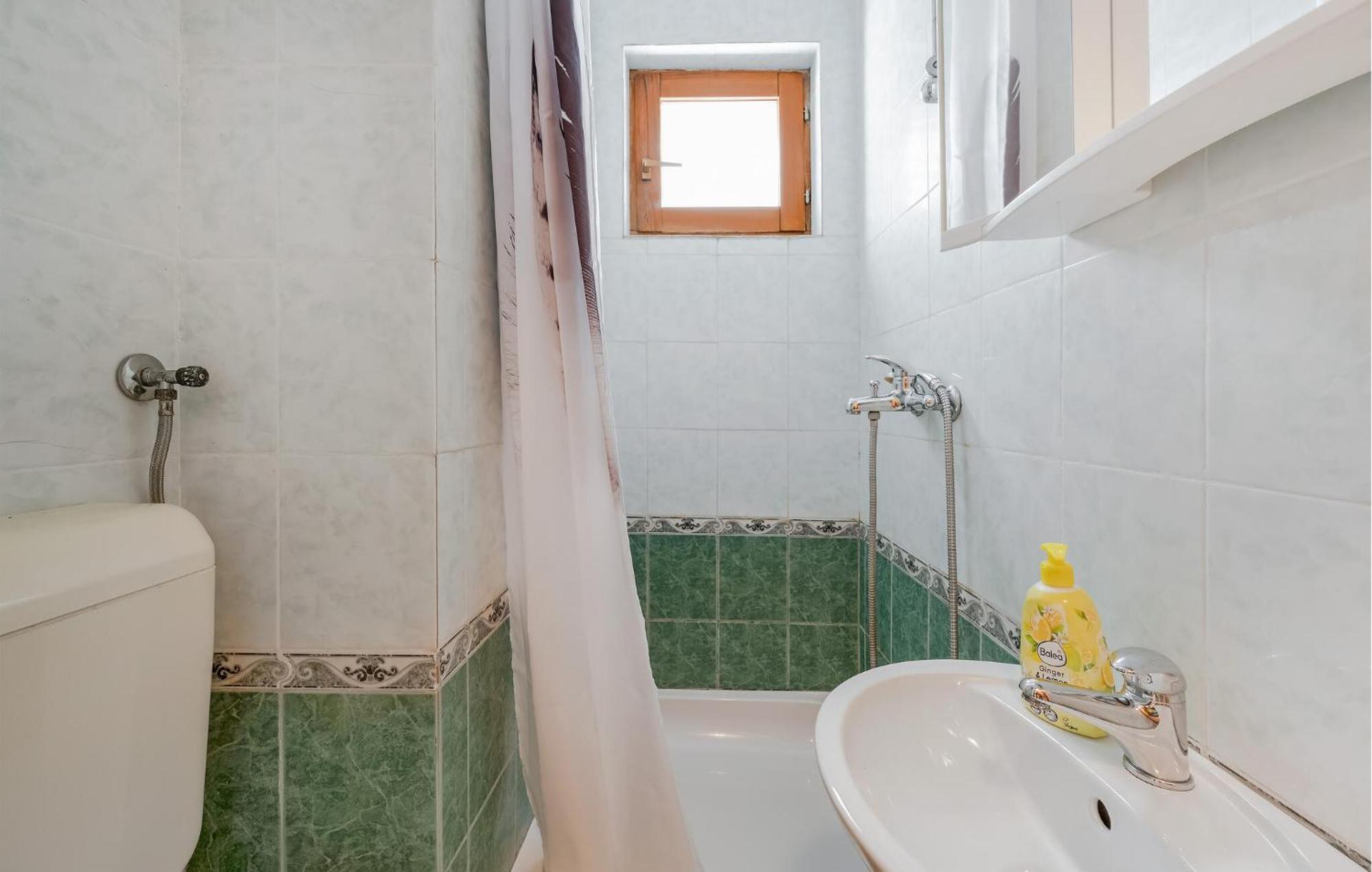 1 Bedroom Stunning Apartment In 普利莫顿 外观 照片